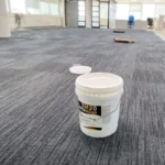 Adhesivo Acrílico 2M20 SuperBond en alfombra Modular