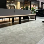Palmeta vinílica Concret flex Medium centro comercial
